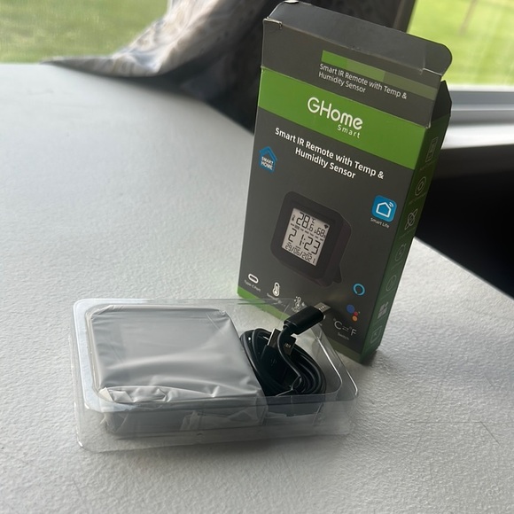 NEW GHome Smart IR Remote with Temp & Humidity Sensor - Picture 2 of 2